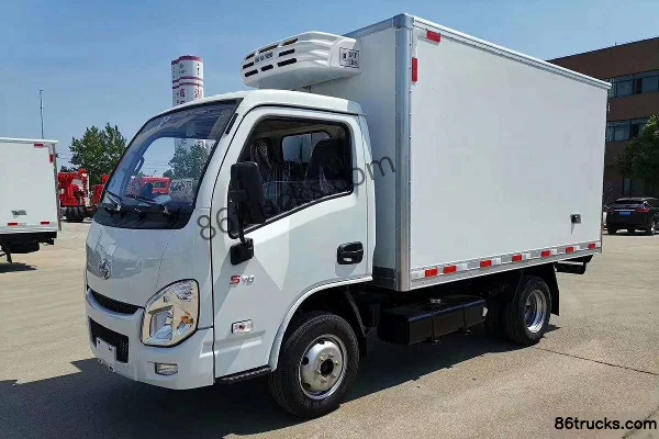 Chengliwei Chengliwei Yuejin chassis Refrigerated Truck