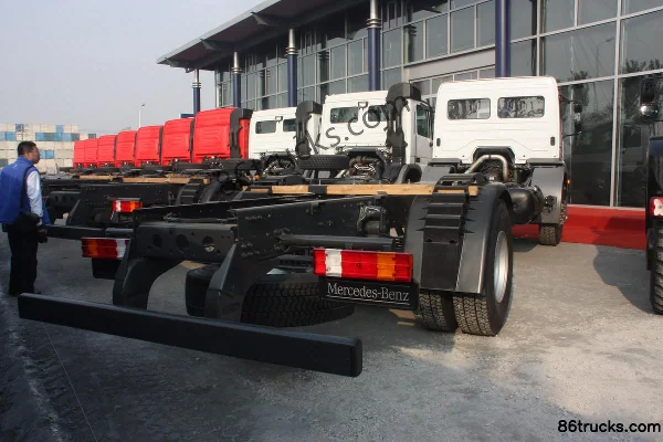 Mercedes-Benz Axor Heavy Truck 280 hp 4X2(6 wheels) Special Vehicle (Chassis) (Model 1828) (3) | 86Trucks