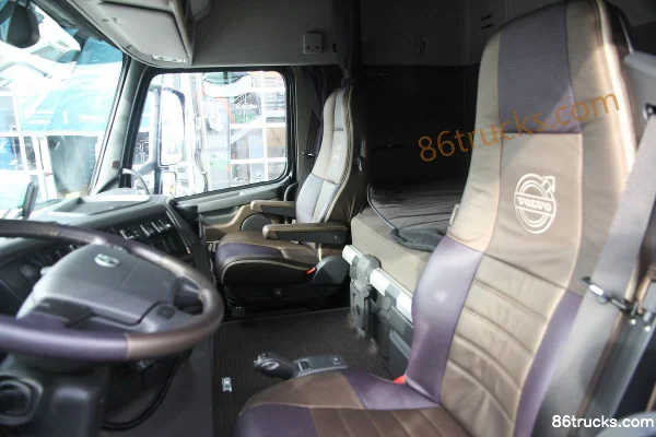 Volvo FH16 poids lourd 750 ch 4X2(6 roues) tracteur routier automatique Cabine (2) | 86Trucks
