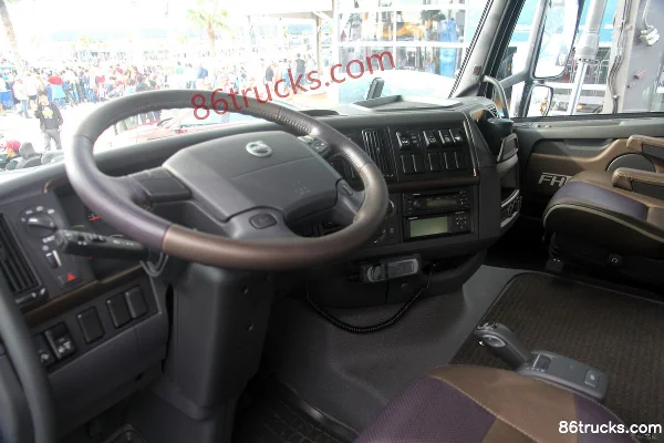 Volvo FH16 poids lourd 750 ch 4X2(6 roues) tracteur routier automatique Cabine (1) | 86Trucks