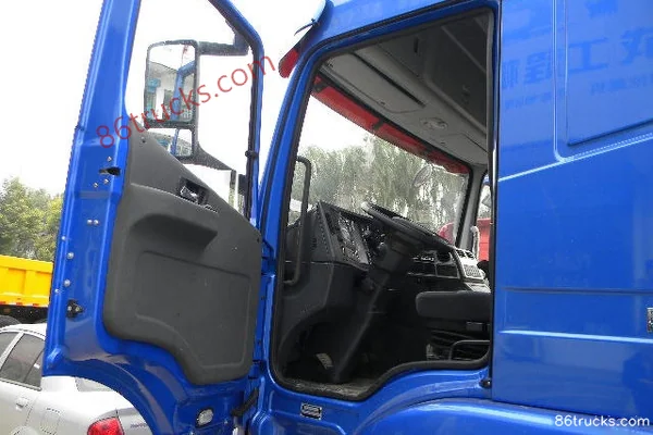 SHACMAN Delong M3000 heavy truck 340hp 6X2(8 wheels) tractor truck Cab (1) | 86Trucks