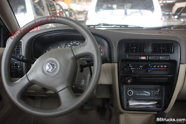 Zhengzhou Nissan Dongfeng Ruichi Luxury Edition 2011 Model 2WD 3.0L Diesel Double Cab Pickup Chassis (3) | 86Trucks