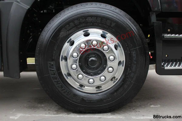 FAW Jiefang J6P camion lourd 420 ch 6X4(10 roues) tracteur routier AMT automatique (édition 55e anniversaire) Châssis (3) | 86Trucks