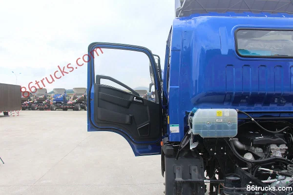Sinotruk HOWO Hanjiang 2019 Tech Edition 156hp 4X2(6 wheels) 4.15m single-row van light truck Cab (1) | 86Trucks