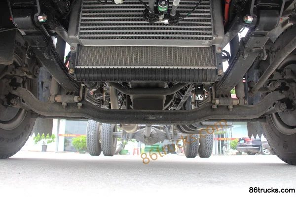 Sinotruk HOWO Hanjiang 2019 Tech Edition 156hp 4X2(6 wheels) 4.15m single-row van light truck Chassis (1) | 86Trucks
