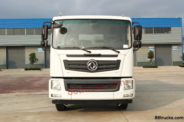 Chengli Chengli Dongfeng chassis water sprinkler truck