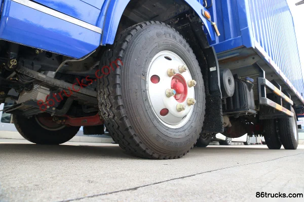 Dongfeng Kaipute K6 163hp 4X2(6 wheels) 4.09m Single Row Van Light Truck (China VI) Chassis (3) | 86Trucks