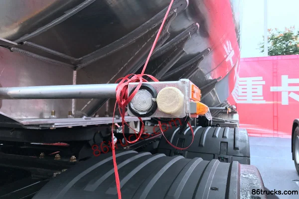 SANY Truck Yingjie Edition 400hp 6X4(10 wheels) Tractor Truck Body (2) | 86Trucks