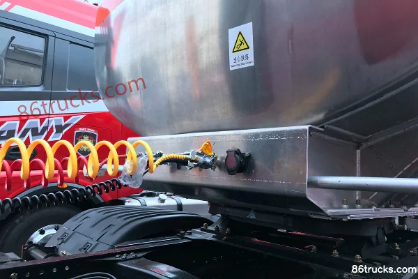 SANY Truck Yingjie Edition 400hp 6X4(10 wheels) Tractor Truck Body (1) | 86Trucks