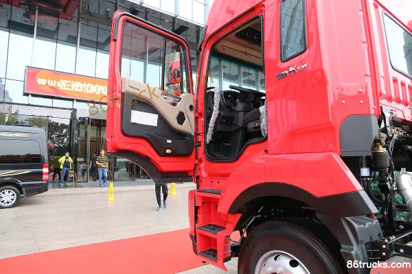 JAC Gallop K5X camion porteur lourd 290 ch 6X2(8 roues) 7,8 m plateau ridelles Cabine (1) | 86Trucks