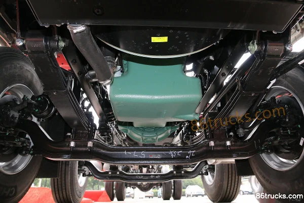 JAC Gallop K5X camion porteur lourd 290 ch 6X2(8 roues) 7,8 m plateau ridelles Châssis (1) | 86Trucks