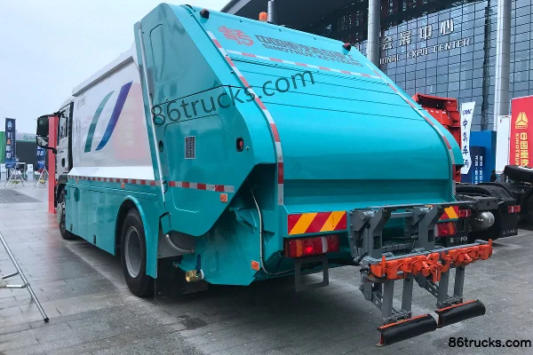 Sinotruk SITRAK C5H 270 hp 4X2(6 wheels) Compressed Garbage Truck (Qingzhuan) Exterior (3) | 86Trucks