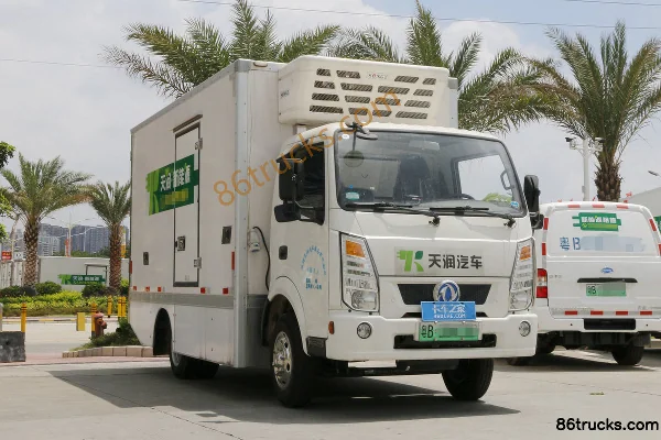 Dongfeng Tesun 4.5T 4.05m Electric Van Light Truck (EQ5045XXYTBEV4) 72.1kWh 4X2(6 wheels) Exterior
