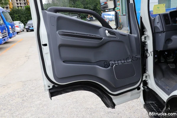 JAC Shuailing Q3 120 ch 4X2(6 roues) 4,015 m camion frigorifique, cabine simple (3) | 86Trucks