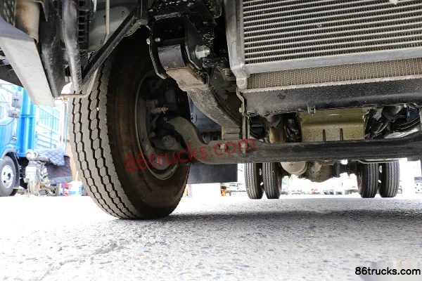 JAC Shuailing Q3 120 ch 4X2(6 roues) 4,015 m camion frigorifique, cabine simple Châssis (2) | 86Trucks
