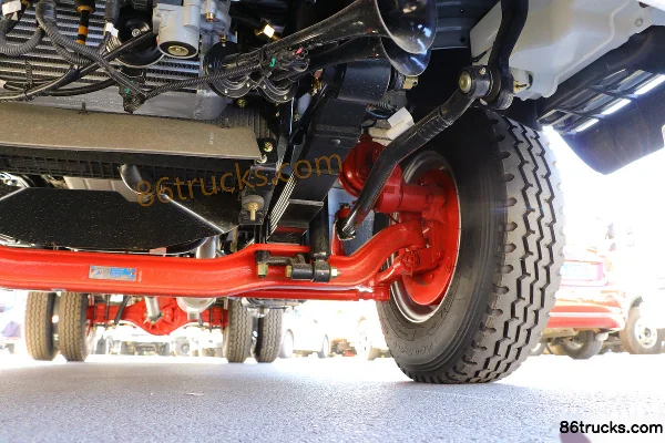 Dongfeng Kaipute K6-N 140 hp 4X2(6 wheels) 4.13m single-row flatbed light truck Chassis (3) | 86Trucks