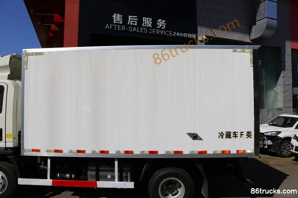 Sinotruk HOWO Hanjiang 156 hp 4X2(6 wheels) 4.1m Refrigerated Truck Body (1) | 86Trucks