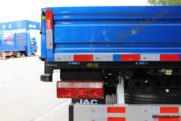 JAC Shuailing E Medium Body 132hp 4X2(6 wheels) 4.22m Single Row Flatbed Light Truck (2) | 86Trucks