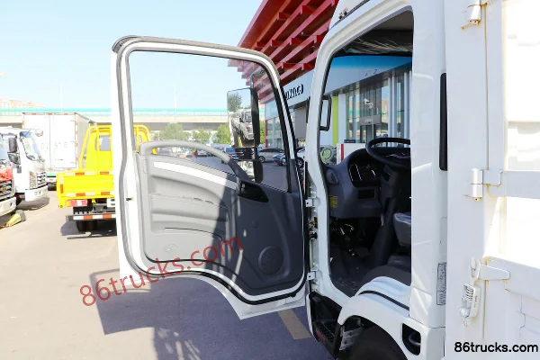Tangjun Ouling Série T3 117 ch 4X2(6 roues) camion léger à ridelles 4,15 m cabine simple (1) | 86Trucks