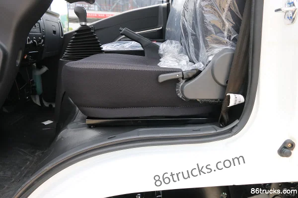 Yuejin Fuxing S70 1.5L 113hp 4X2(6 wheels) Gasoline 3.65m Single Row Flatbed Mini Truck (China VI) Cab (3) | 86Trucks