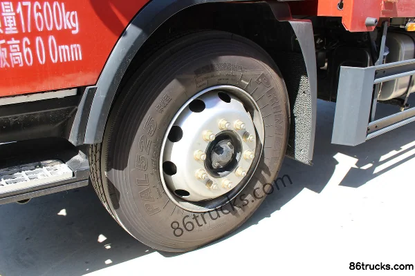 Feidi XH 210hp 4X2(6 wheels) 6.8m single-row van cargo truck Chassis (3) | 86Trucks