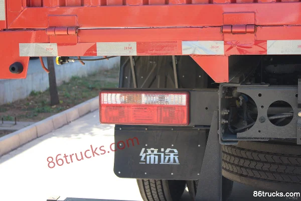 Feidi XH 210hp 4X2(6 wheels) 6.8m single-row van cargo truck Body (2) | 86Trucks