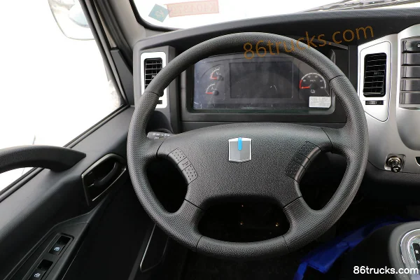 FARIZON E200 Standard Edition 4.5T 4.1m single-row pure electric flatbed light truck 86kWh 4X2(6 wheels) Interior (1) | 86Trucks