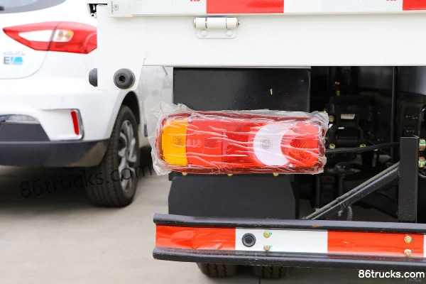 FARIZON E200 Standard Edition 4.5T 4.1m single-row pure electric flatbed light truck 86kWh 4X2(6 wheels) Chassis (2) | 86Trucks