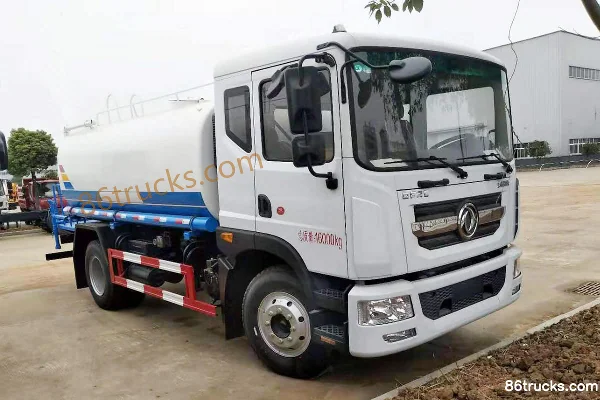 Dongfeng Duolika D9 160 hp 4X2(6 wheels) Water Sprinkler Truck (Chusheng Brand) Exterior