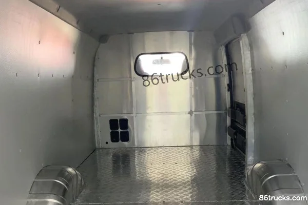 Karry Dolphin EV Smart Edition 2.8T 5.46m Pure Electric Enclosed Van (10.1 floating screen) 44.5kWh Cab (1) | 86Trucks
