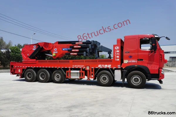 Sinotruk HOWO T7H 440 ch 8X4(12 roues) camion grue Extérieur (2) | 86Trucks