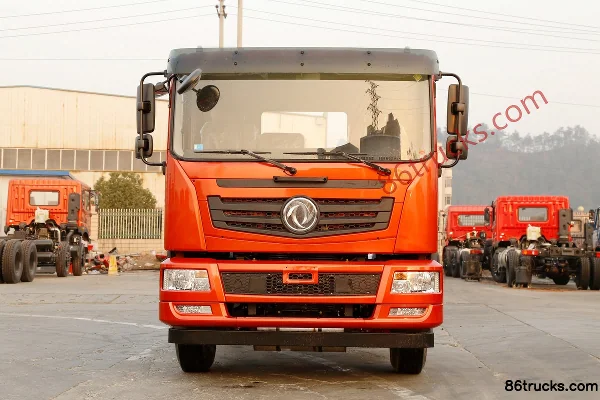 Dongfeng T5 245hp 6X4(10 wheels) Truck-Mounted Crane Exterior