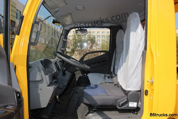 FAW Jiefang Hu VN 130 ch 4X2(6 roues) dépanneuse (marque Chunhong) Cabine (2) | 86Trucks