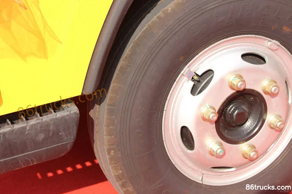 FAW Jiefang Hu VN 130 ch 4X2(6 roues) dépanneuse (marque Chunhong) Châssis (3) | 86Trucks