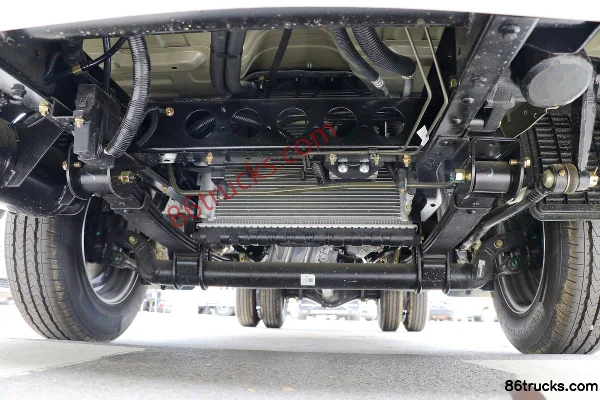 Dongfeng T5 1.6L 122hp 4X2(6 wheels) gasoline 2.99m double-row flatbed light truck (wide track) (China VI) Chassis (3) | 86Trucks