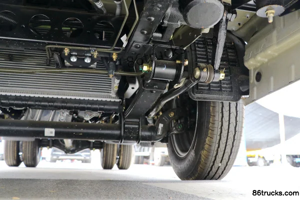 Dongfeng T5 1.6L 122hp 4X2(6 wheels) gasoline 2.99m double-row flatbed light truck (wide track) (China VI) Chassis (2) | 86Trucks