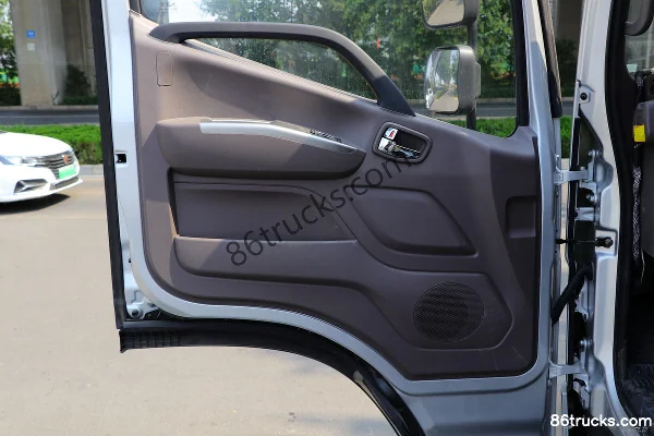 Foton Aumark S3 série 141 ch 4X2(6 roues) camion frigorifique (marque CIMC) Cabine (3) | 86Trucks
