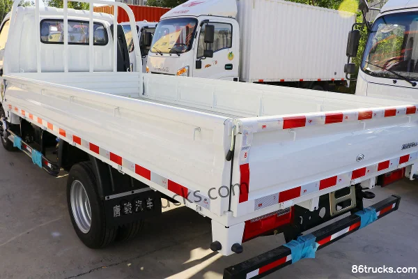 Tangjun Ouling V5-1 série 109 ch 4X2(6 roues) camion léger à ridelles simple cabine 3,95 m Carrosserie (3) | 86Trucks
