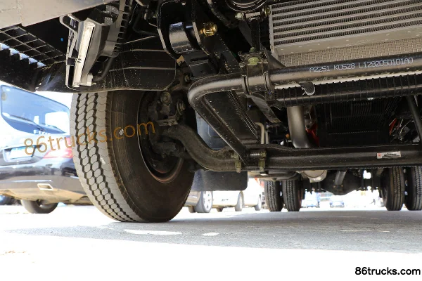 Foton Ollin CTS 170 ch 4X2(6 roues) camion léger à plateau de 5,15 mètres à cabine simple (China VI) (BJ1108VEJEA-AC1) Châssis (2) | 86Truck