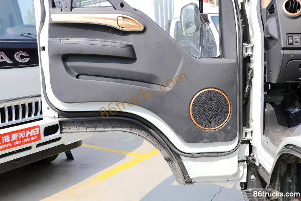 JAC Kangling J5 115 hp 4X2(6 wheels) 4.15m Single Row Van Light Truck Cab (3) | 86Trucks