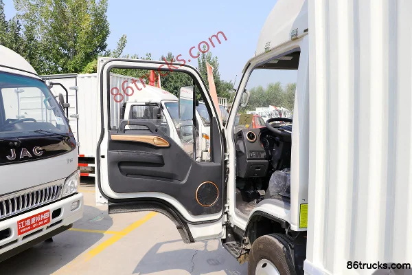 JAC Kangling J5 115 hp 4X2(6 wheels) 4.15m Single Row Van Light Truck Cab (1) | 86Trucks