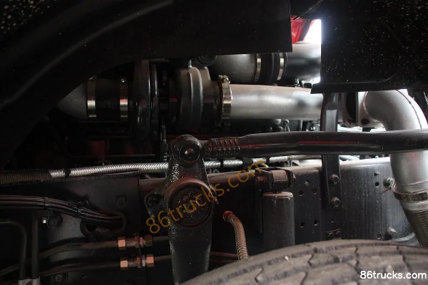 Hongyan Genlyon 290 ch 8X4(12 roues) Camion porteur (châssis spécial) (2) | 86Trucks