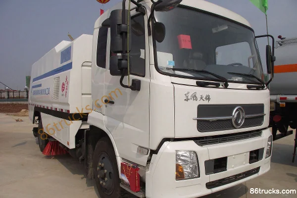 Chusheng Chusheng Dongfeng Commercial Vehicle Chassis sweeper truck