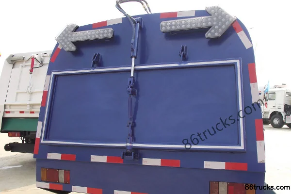 JMC Shunda 102 hp 4X2(6 wheels) Sweeper Truck (Chusheng Brand) Body (1) | 86Trucks