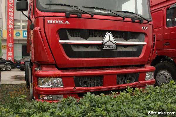 Sinotruk HOKA H7 Series Heavy Truck 336hp 4X2(6 wheels) Tractor Truck (ZZ4183) Exterior (3) | 86Trucks