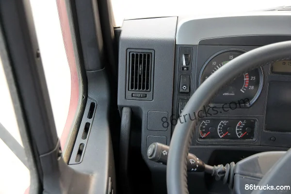 SHACMAN Delong F2000 Heavy Truck 336 hp 4X2(6 wheels) Tractor Truck (High Roof Cab) (3) | 86Trucks