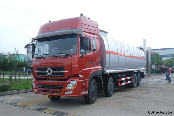 Chengliwei Chengliwei Dongfeng Commercial Vehicle Chassis liquid transport truck