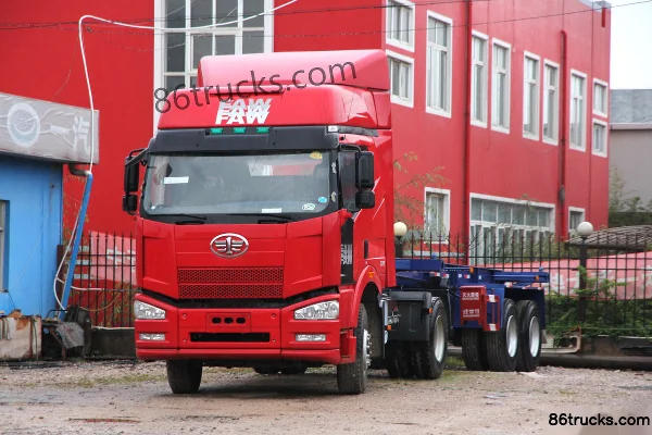 FAW Jiefang J6P heavy truck 420 hp 4X2(6 wheels) tractor truck (high roof) export model Exterior (2) | 86Trucks