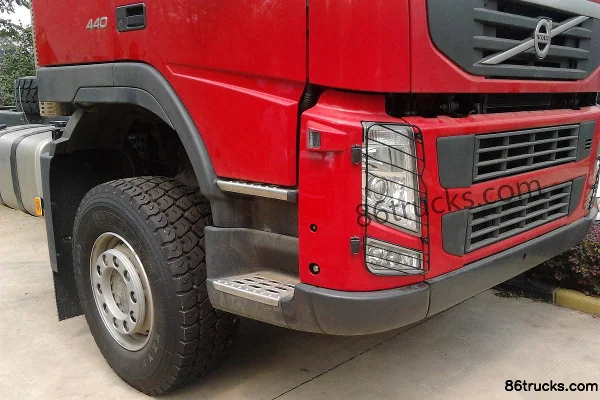 Volvo FM Heavy Truck 440 hp 8X4(12 wheels) Cargo Truck (Chassis) (2) | 86Trucks