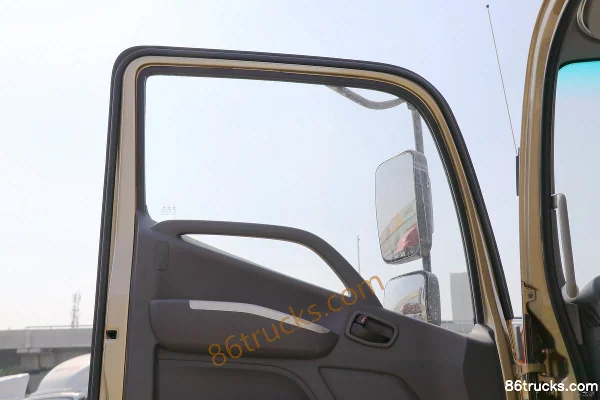 Foton Aoling Hornet 220 hp 4X2(6 wheels) 6.1m day cab van truck (2) | 86Trucks